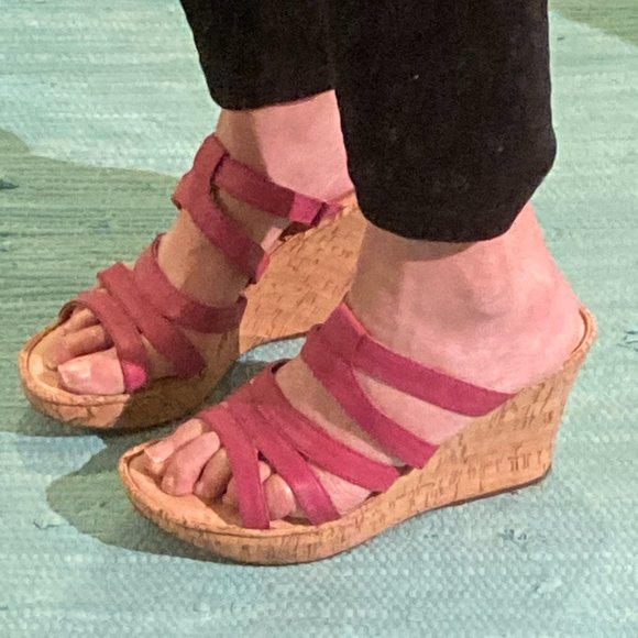 Pink Born Wedge Sandals sz 9 - Picture 2 of 8